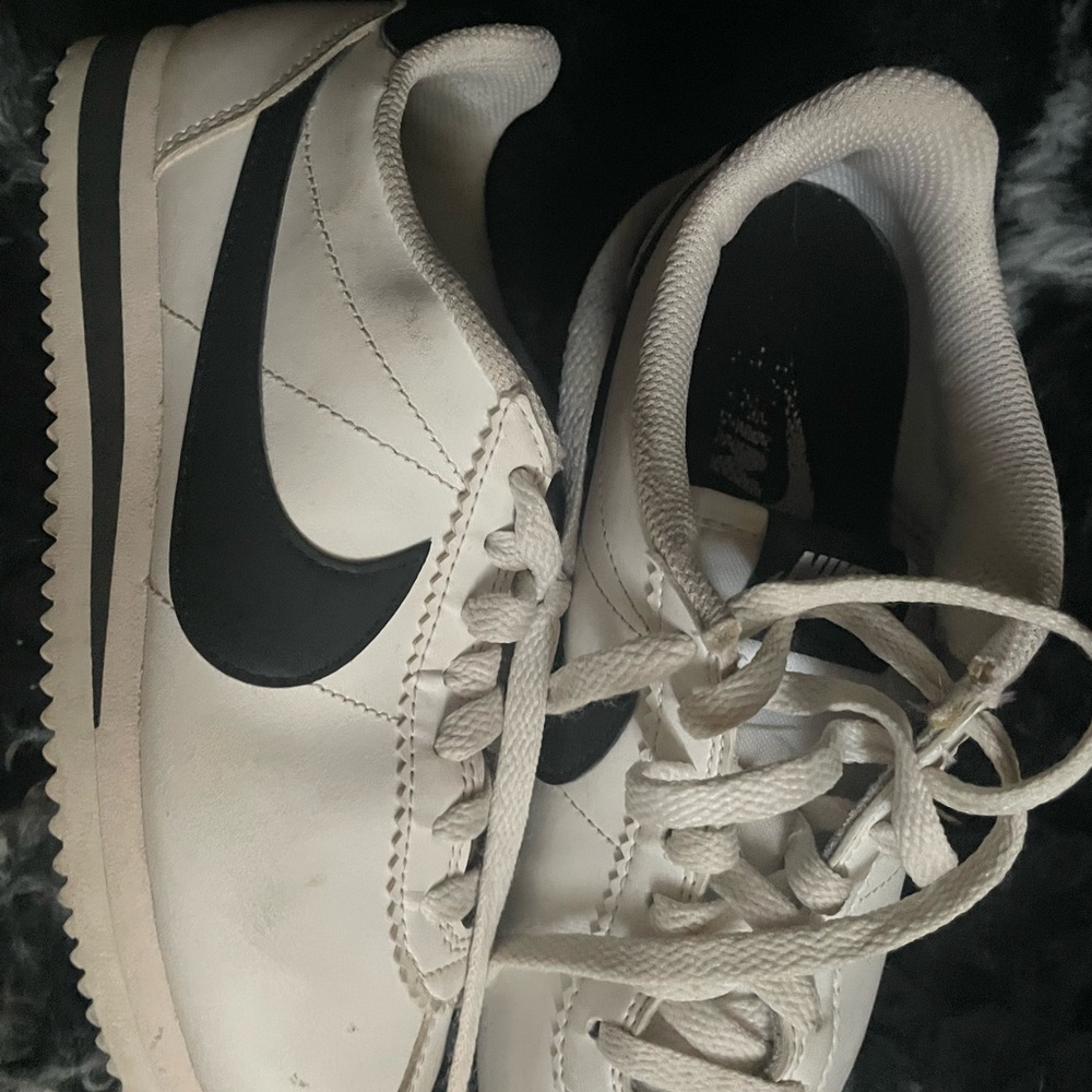 Nike Classic White and Black Sneakers